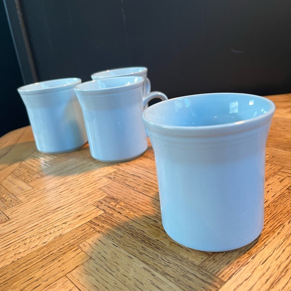 Set of 4 pale blue Color Your Table coffee mugs - Picture 4 of 5